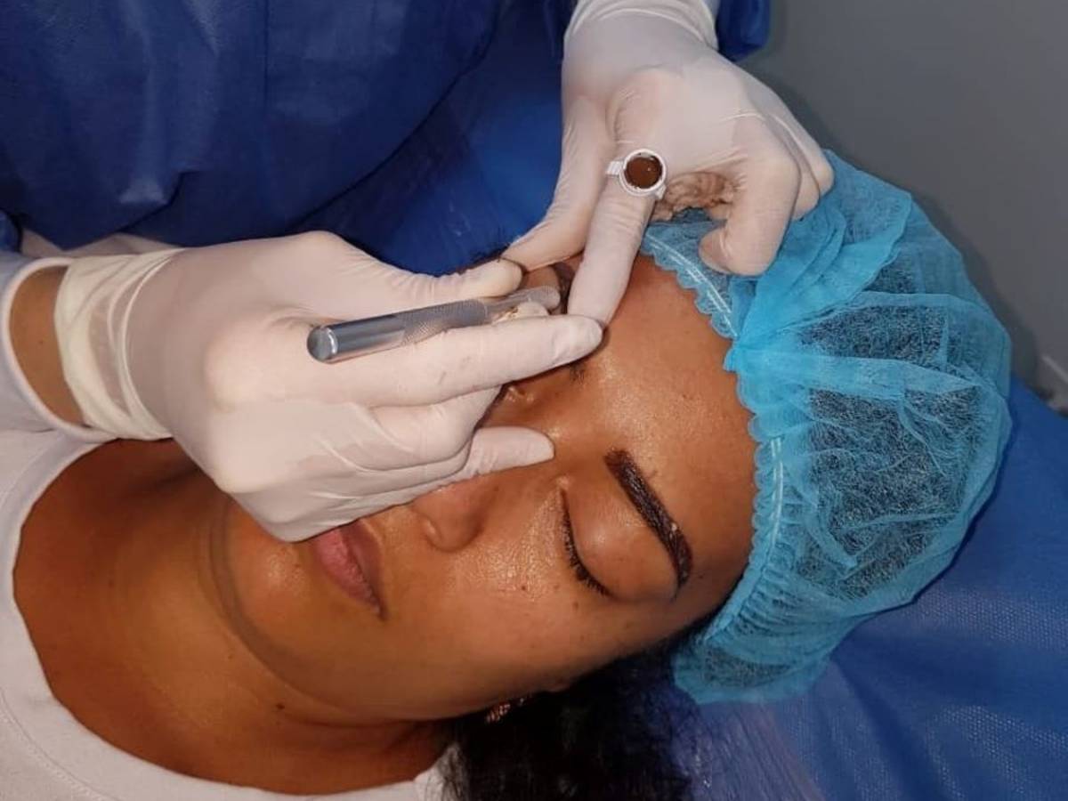 Cejas pelo a pelo